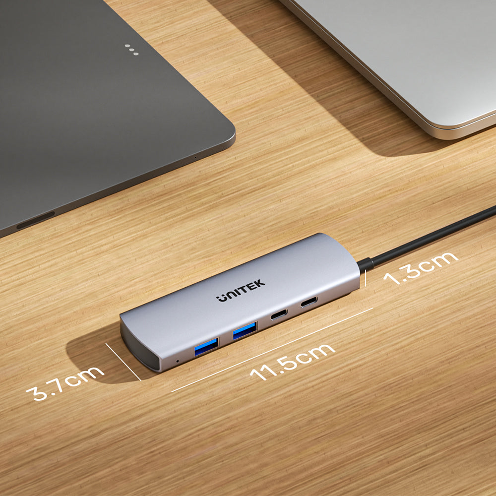 uHUB Q4 4-in-1 10Gbps USB-C Hub with 2 USB-A & 2 USB-C Ports